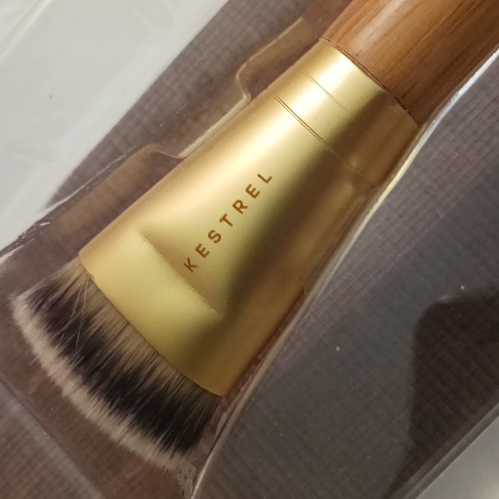 Kestrel Contour Brush Nylon Fibers Bamboo Handle 5" long